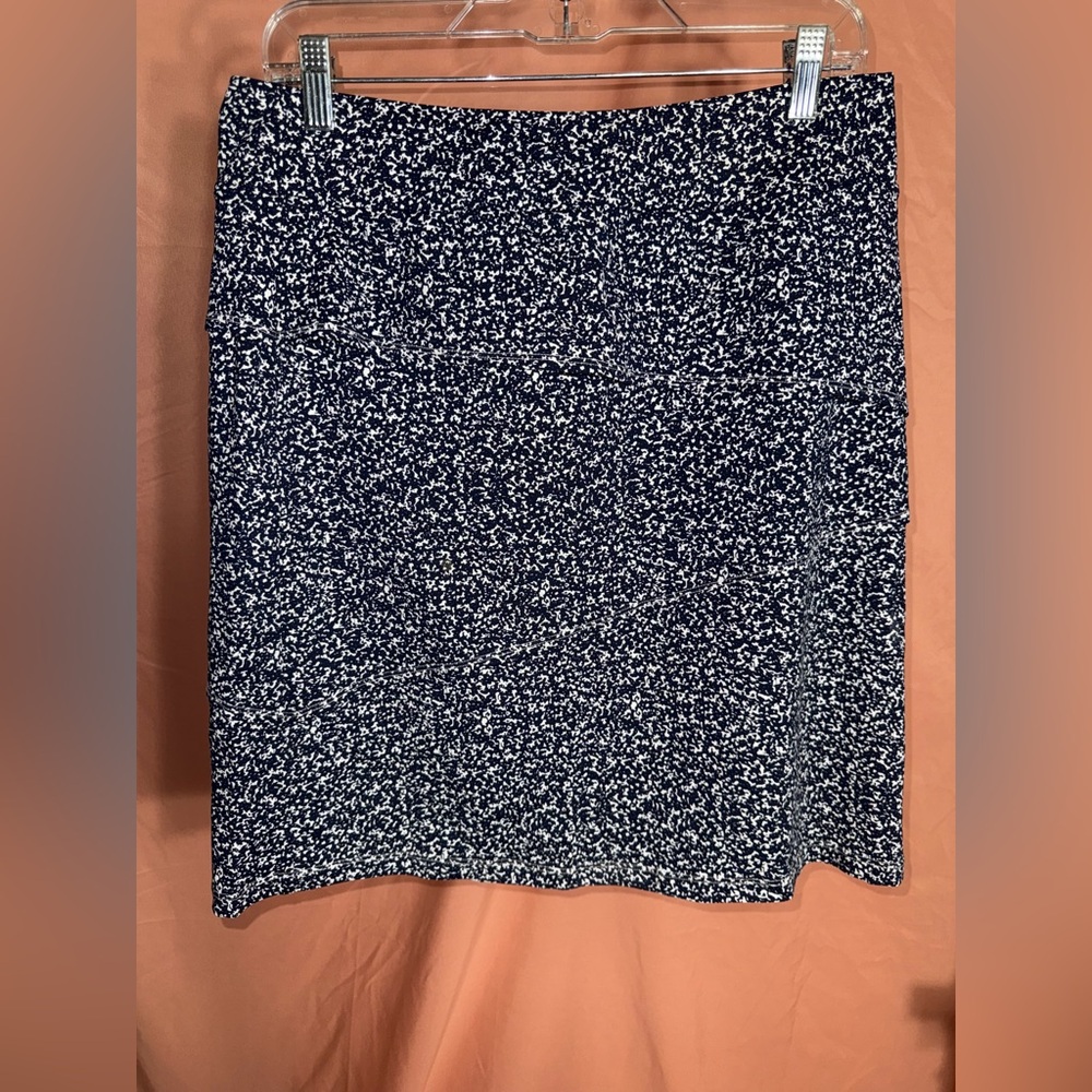 J. Mclaughlin Medium - image 1